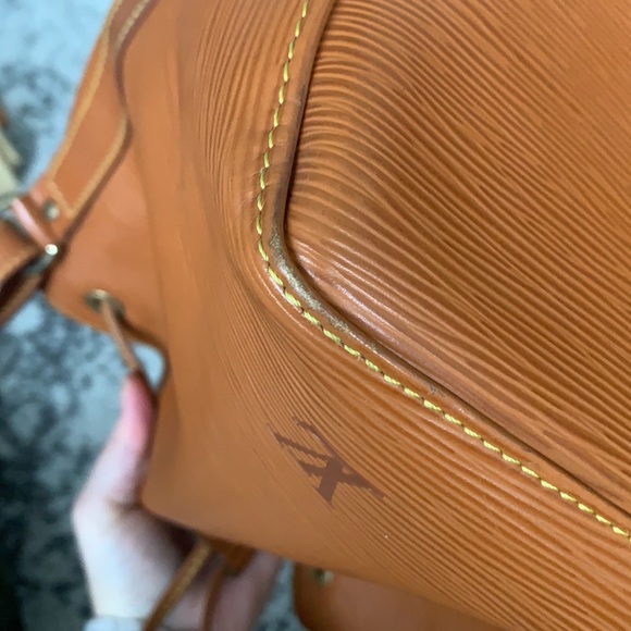 Louis Vuitton Petite Noe - Picture 11 of 16